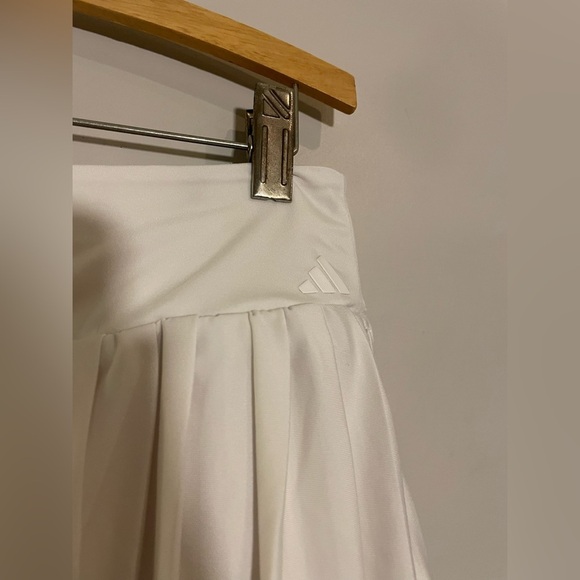 Adidas White Pleated Golf Tennis AthleticSkirt Skort - Picture 2 of 6